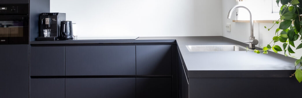 La cucina total black